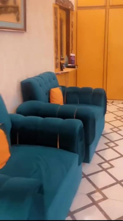 10/10 condition sofa set