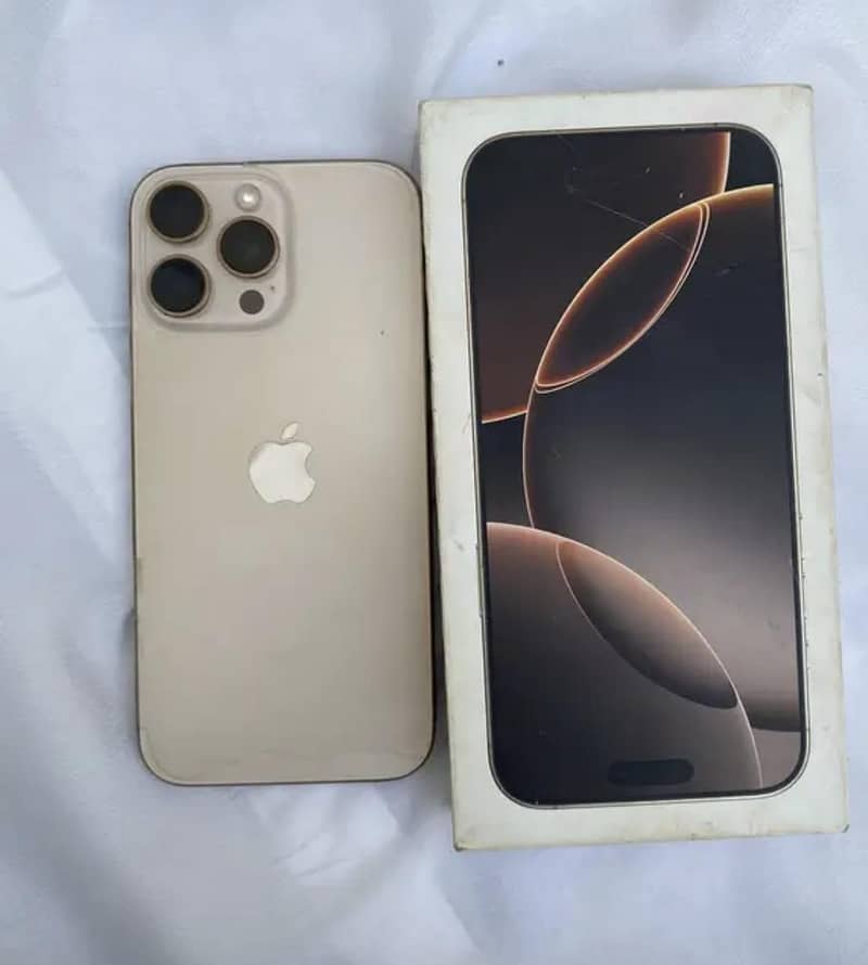 Apple iPhone 16 Pro Max 3