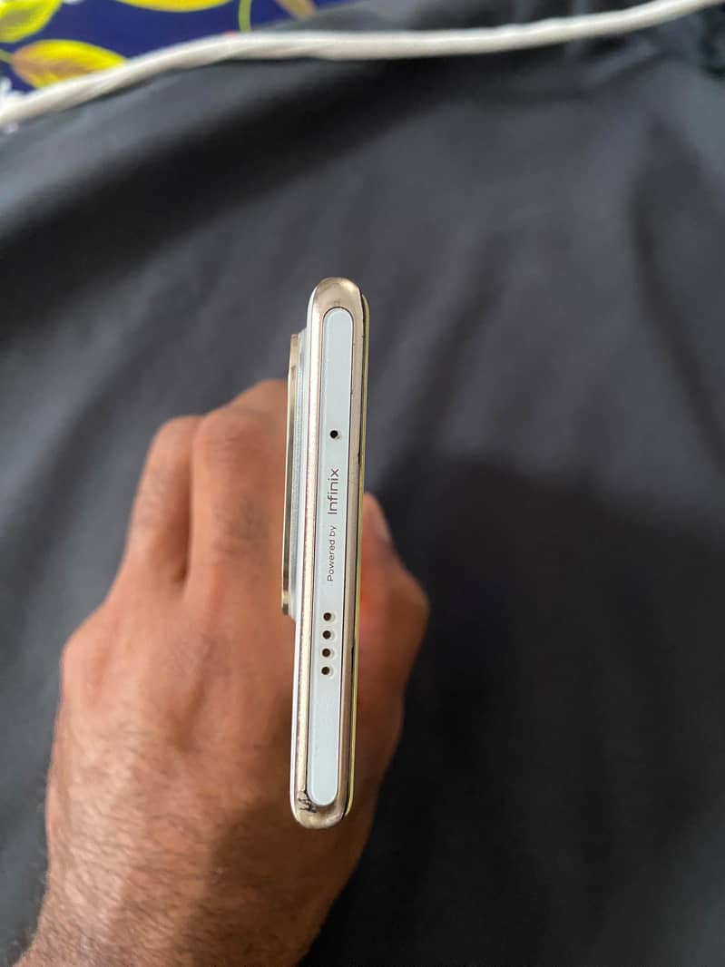 Infinix Zero 30 5