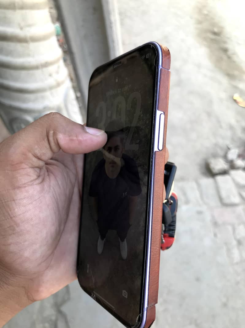 Apple iPhone 12 5