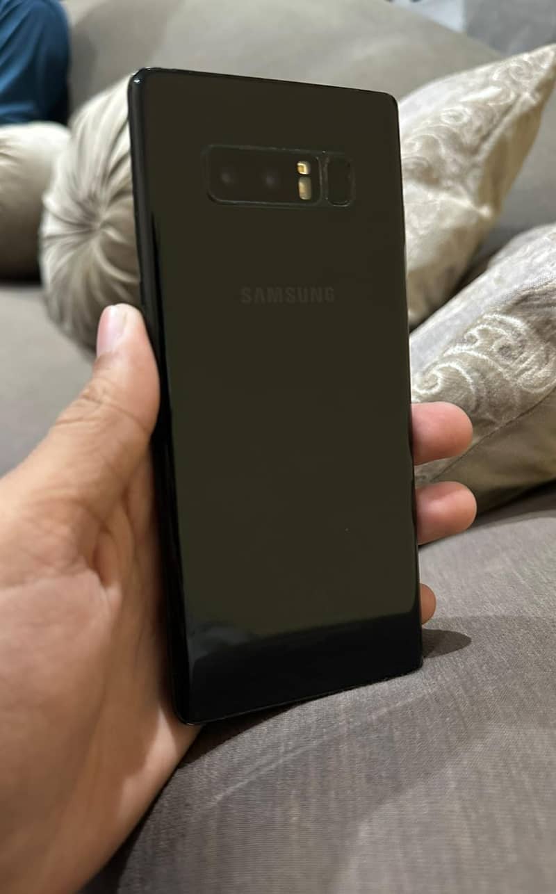 Samsung Mobile Note 8 1