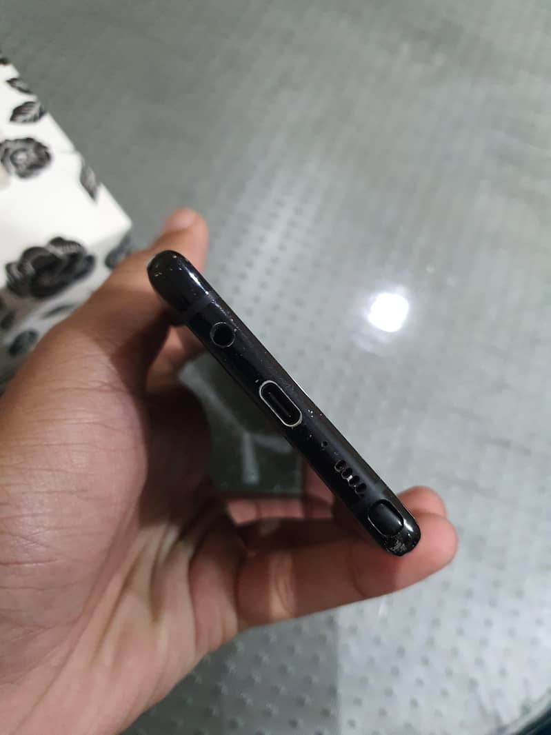 Samsung Mobile Note 8 6
