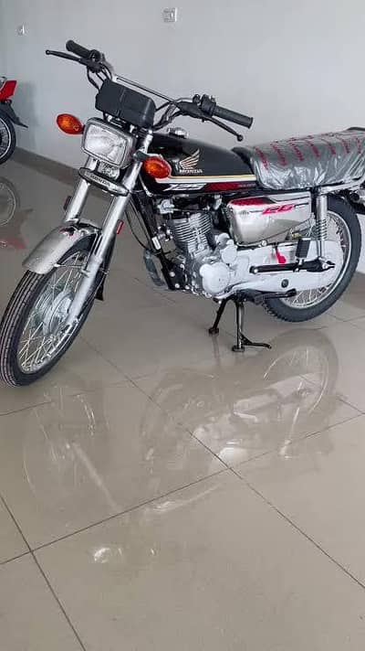 Honda 125 Selfstart Model 2026 Showroom condition Home Use