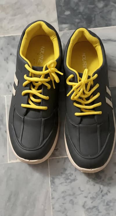 Sports Shoes