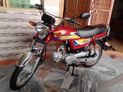 HONDA CD70 2025