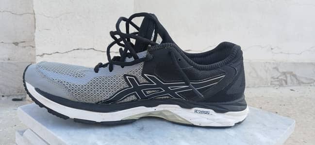 Pre-owned Boots for sale