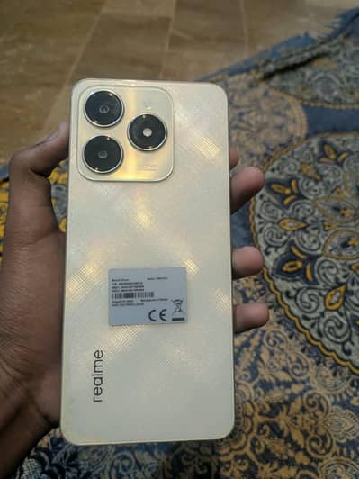 Realme C61