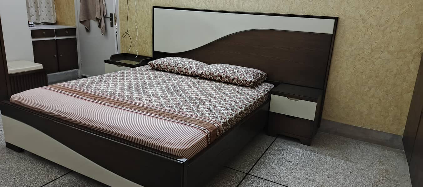 bedroom set 0