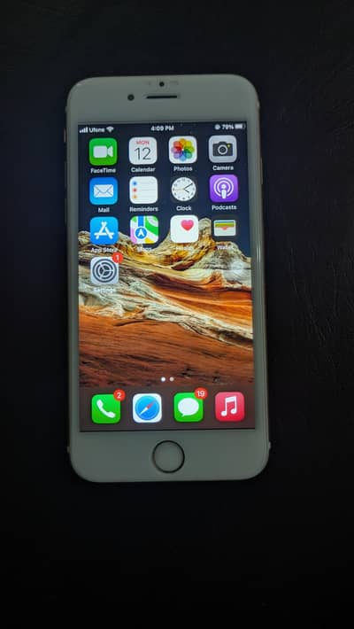 Apple iPhone 6S Gold Color