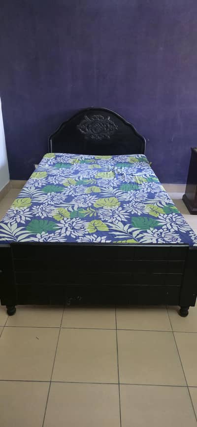 2 Original Wooden single beds with mattress