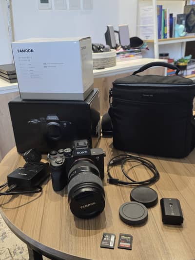 Sony A7 4 iv + Tamron 28-75mm F/2.8 + 2 cards 128gb & 64gb