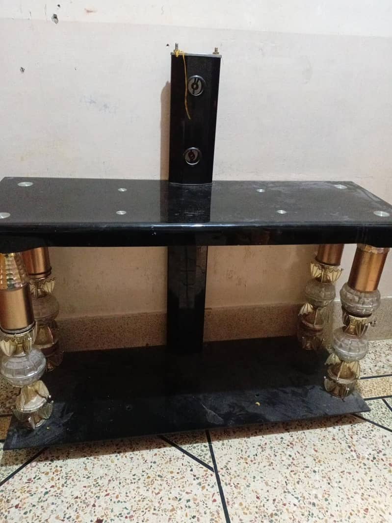 Black tv table 0