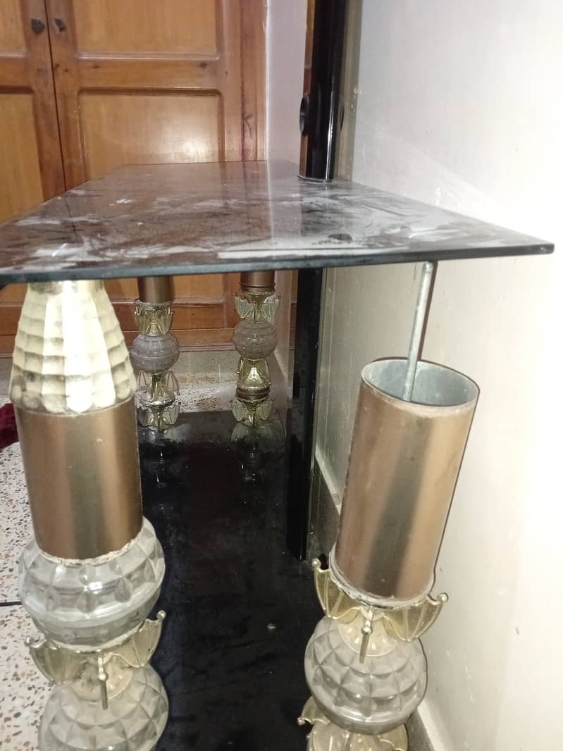 Black tv table 1