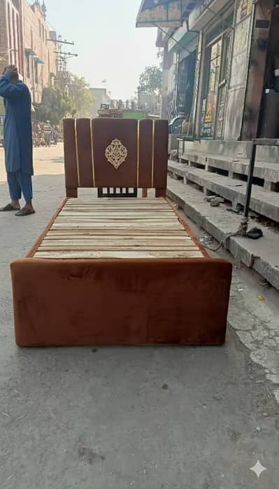 Single poshish bed / single wooden beds / Single Beds