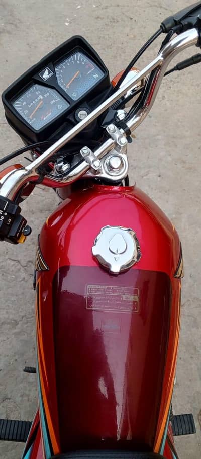 Honda cg125.03227130136