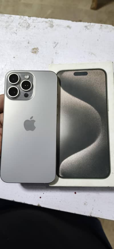 Apple iPhone 15 Pro Max fuctory with box