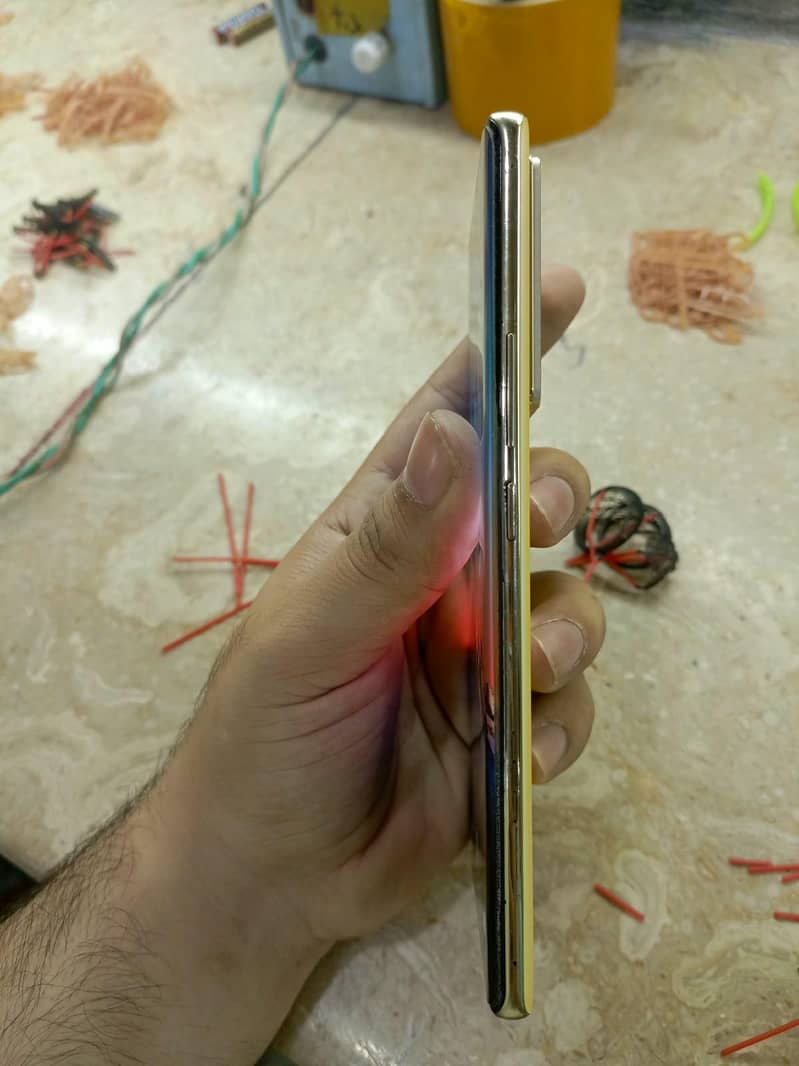 Infinix Note 40 Pro 5