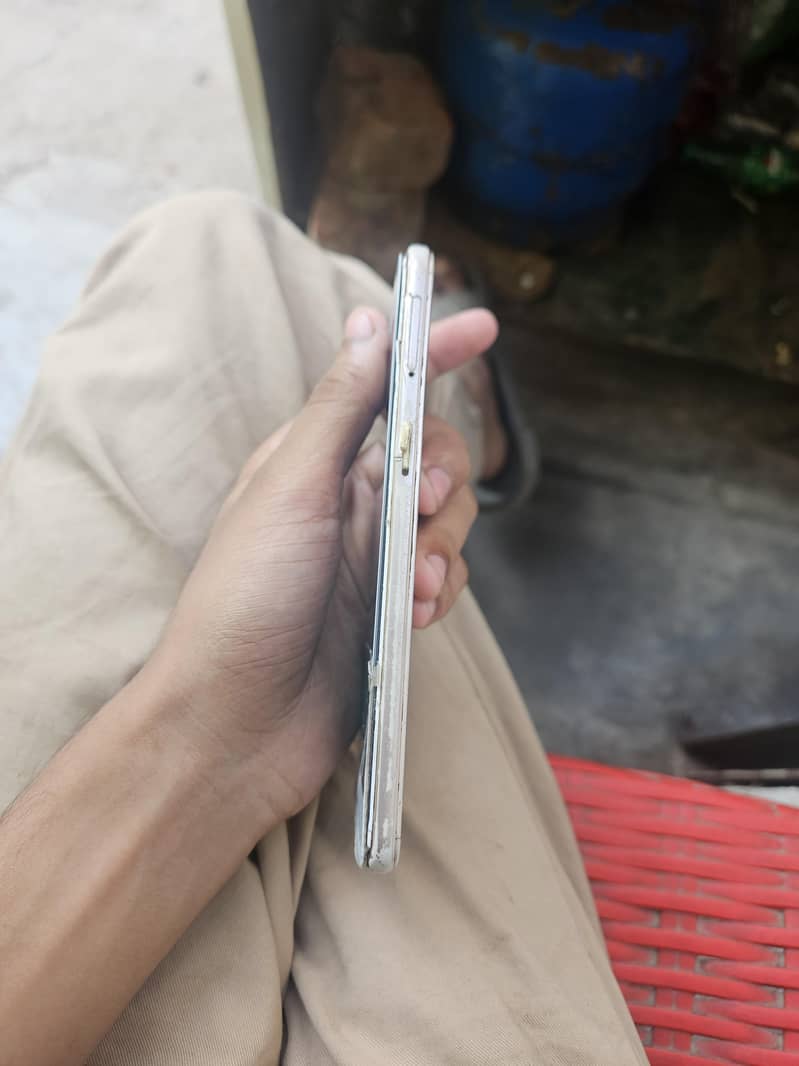 OPPO A37 4