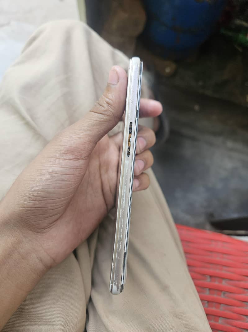 OPPO A37 5