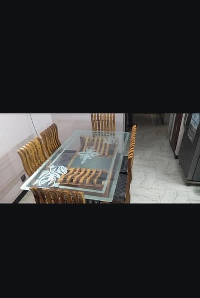dinning table with 6 chairs