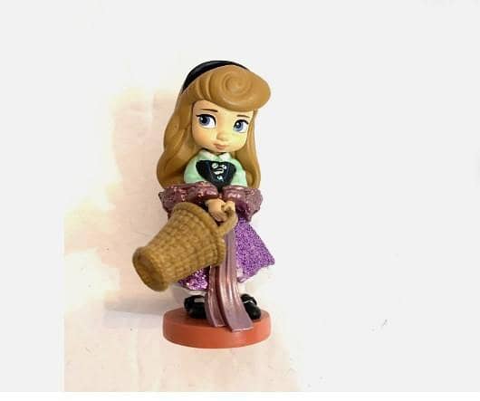 Disney Princess Sleeping Beauty (Briar Rose) Mini Figure Toy – Glitter Dress with Basket R5946