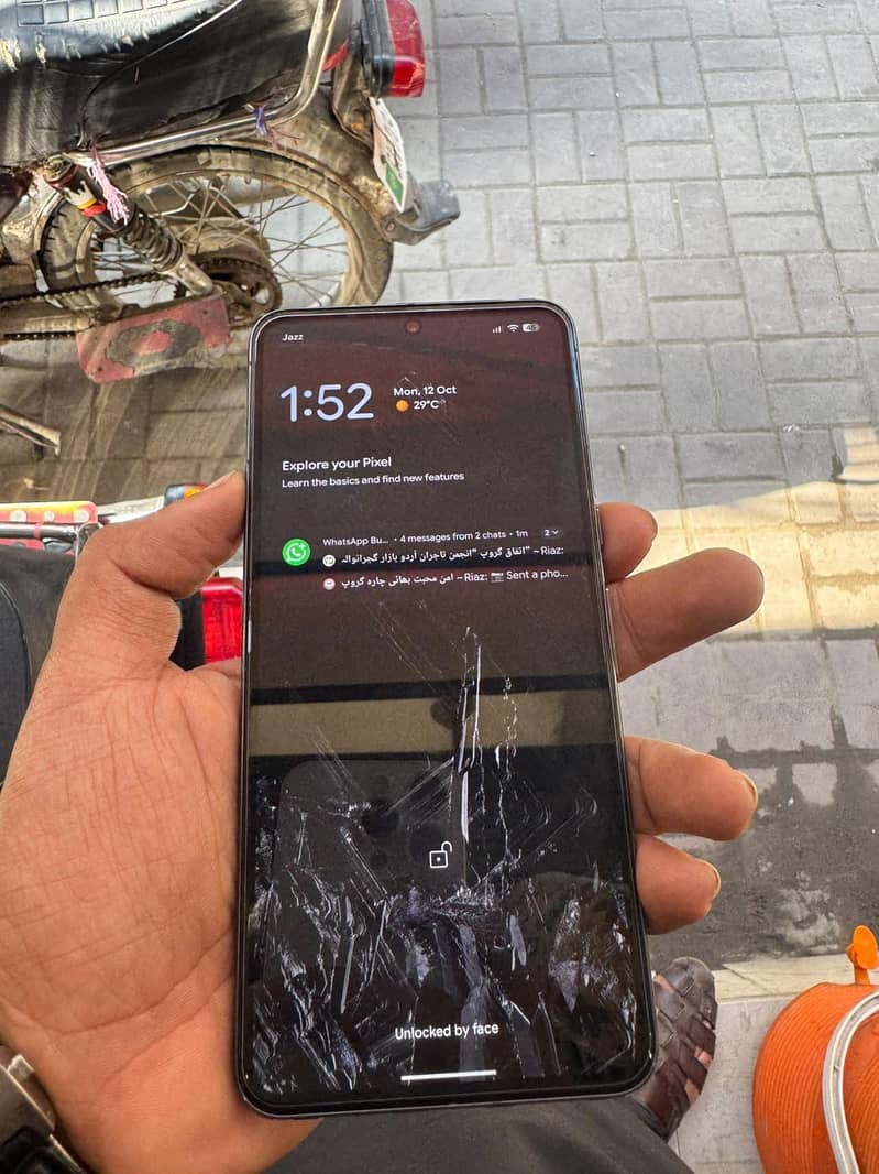 Google Pixel 8 Pro 2
