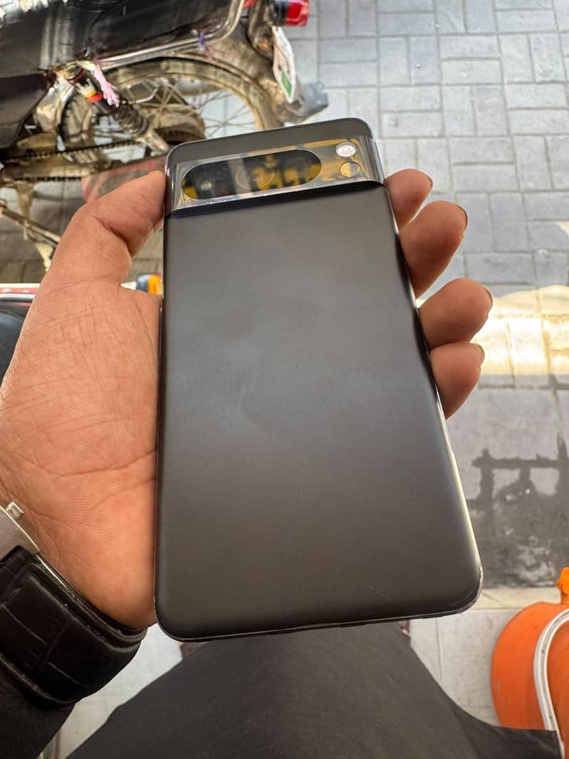 Google Pixel 8 Pro 3