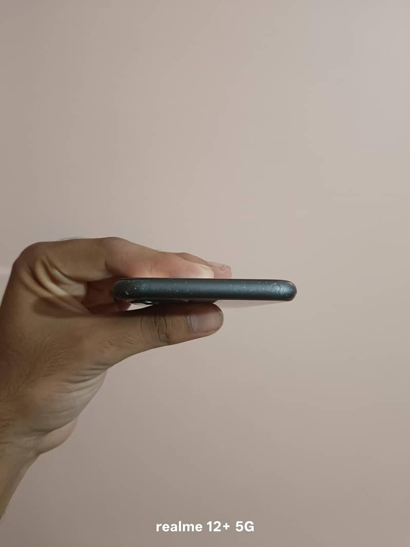 iPhone 11 3