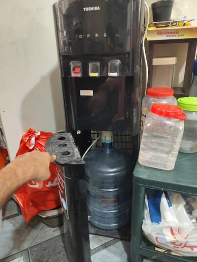 Toshiba Bottom Load water dispenser