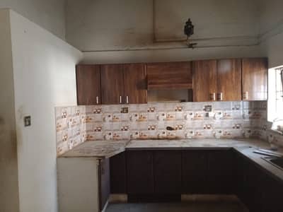 2bed DD first floor block 2 metroville wide road Saba Estate