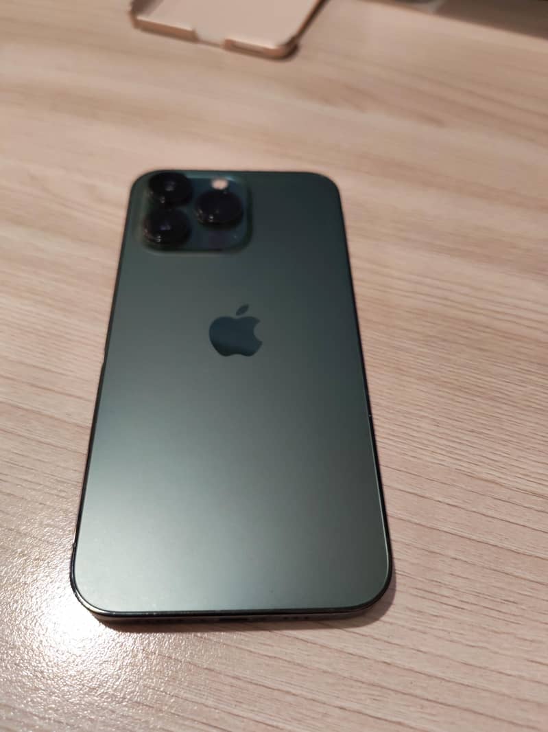 Apple iPhone 13 Pro 1