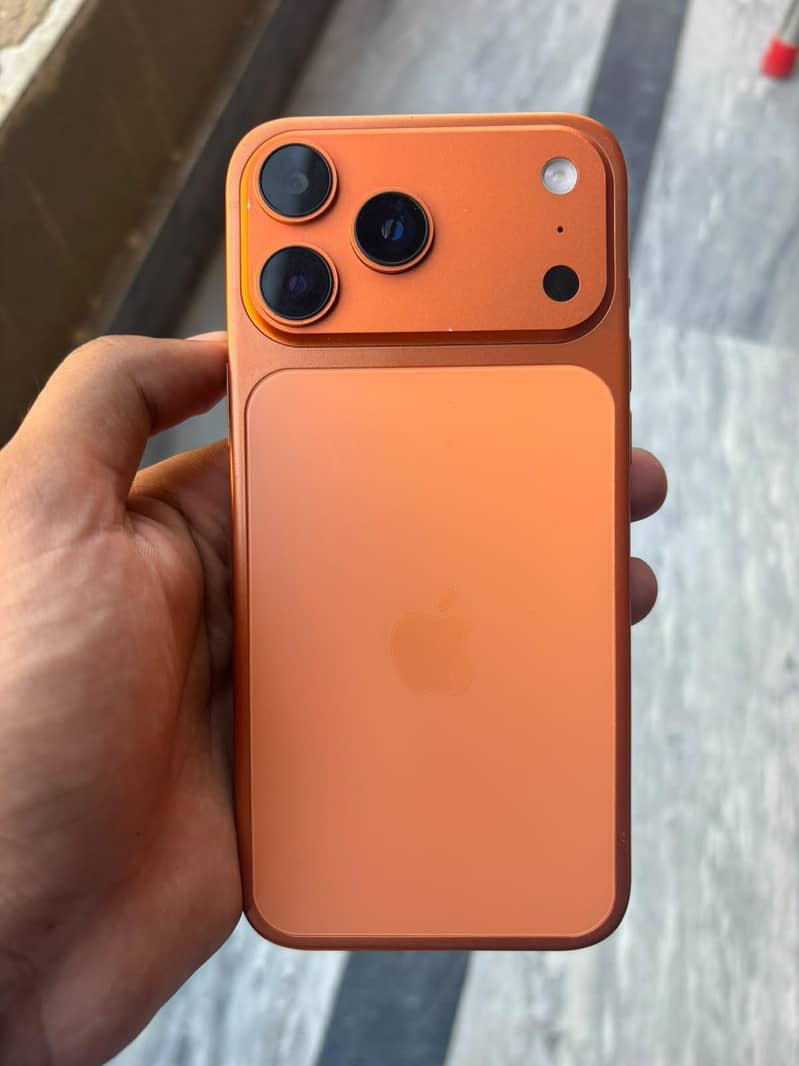 Apple iPhone 17 Pro Max 2