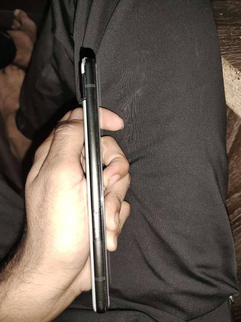 Google Pixel 6a 1