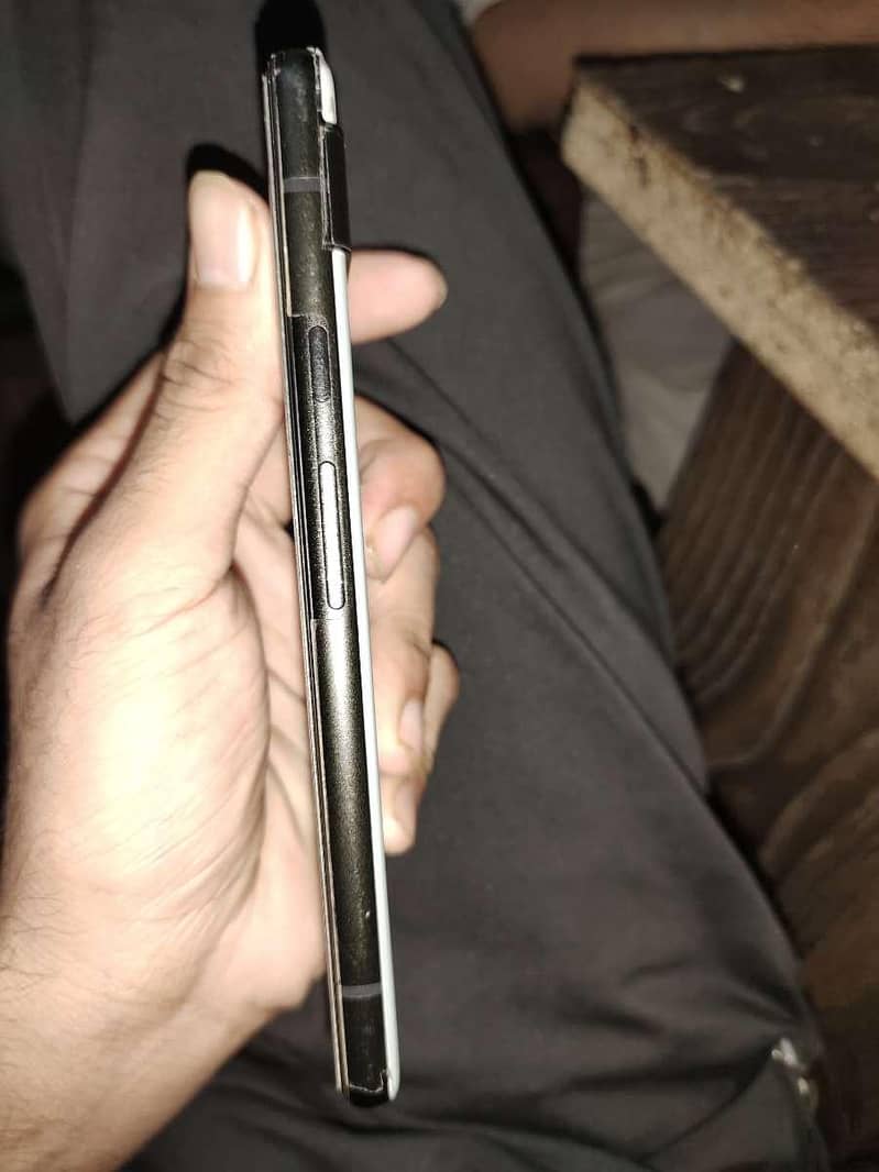 Google Pixel 6a 5