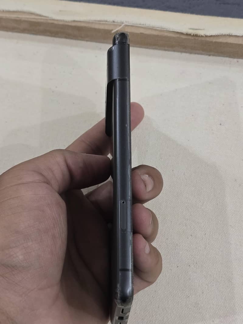 Google Pixel 8 3