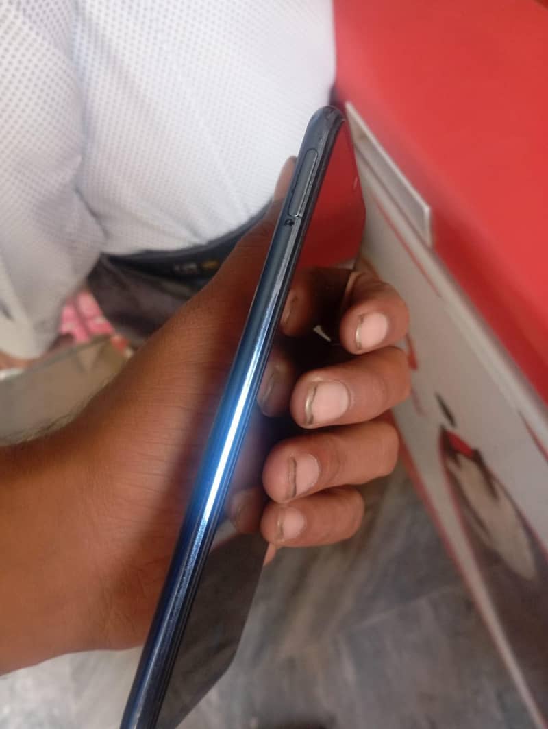 Vivo V21e 4
