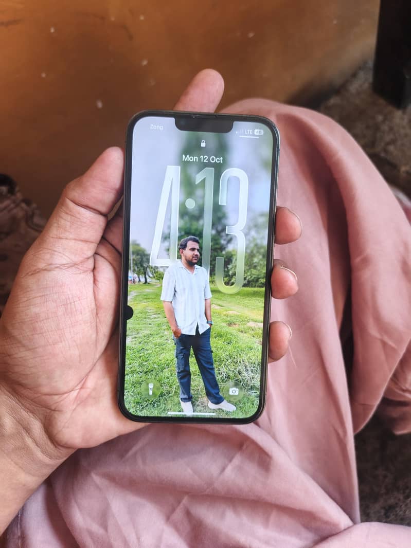 Apple iPhone 13 Pro 1