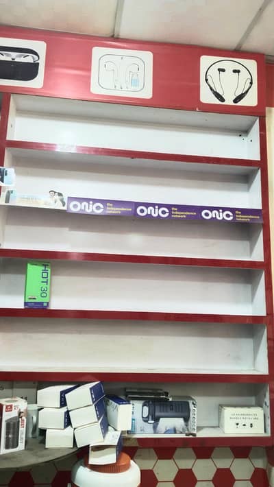 RACKS FOR MOBILE SHOP
