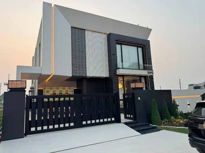 LUXURY CORNER HOUSE FOR SALE IN VALENCIA TOWN, LAHORE An Exceptional Opportunity To Own A Prime, Spacious, And Beautifully Designed Modern Home In One Of Lahore'S Most Sought-After Gated Communities!