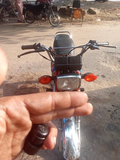 united 125 2020 Karachi number 03160306147