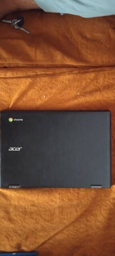 Acer crome book 4gb 32 gb touch tab or laptop