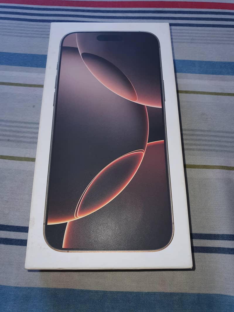 Apple iPhone 16 Pro Max 2