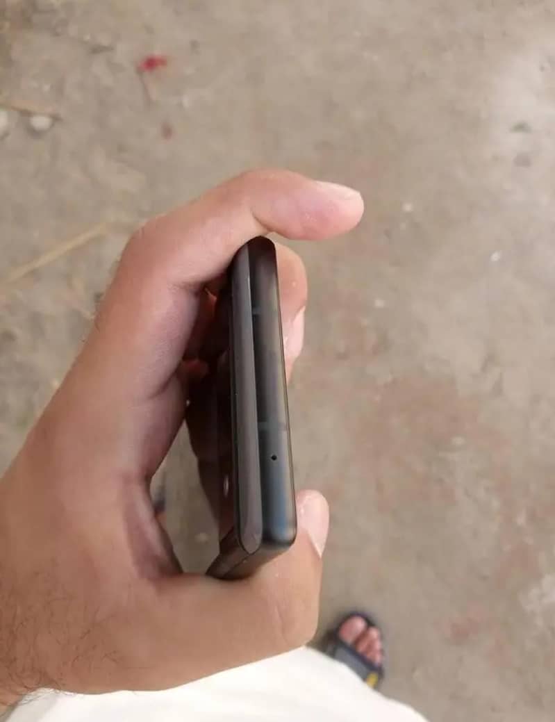 Google Pixel 6a 1