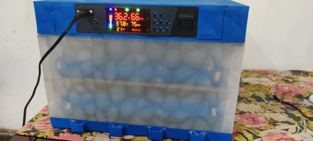 Yiwan 128 eggs automatic incubator — photo 2
