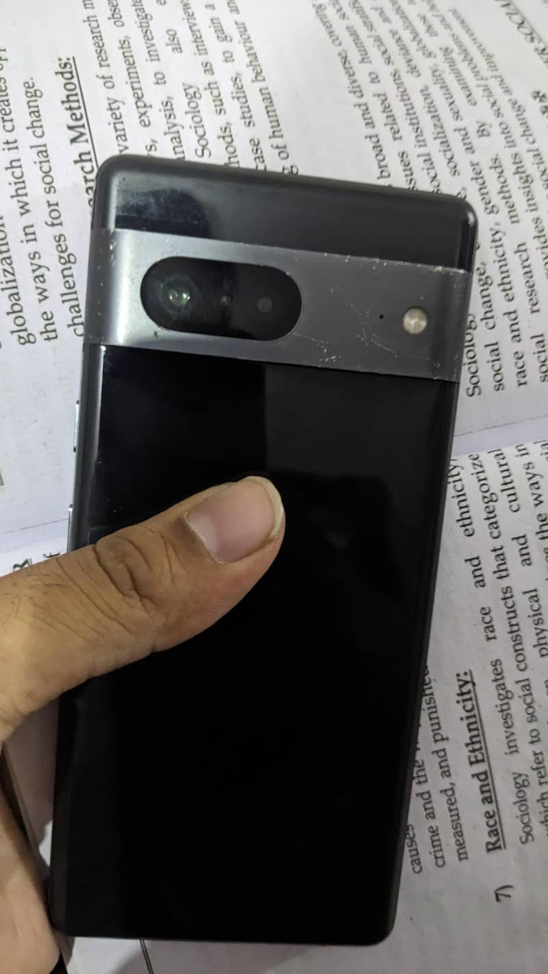 Google Pixel 7 3
