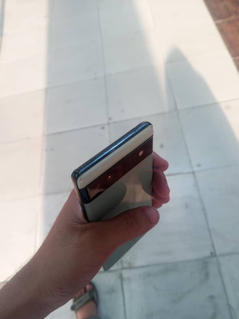 Google Pixel 6a 4