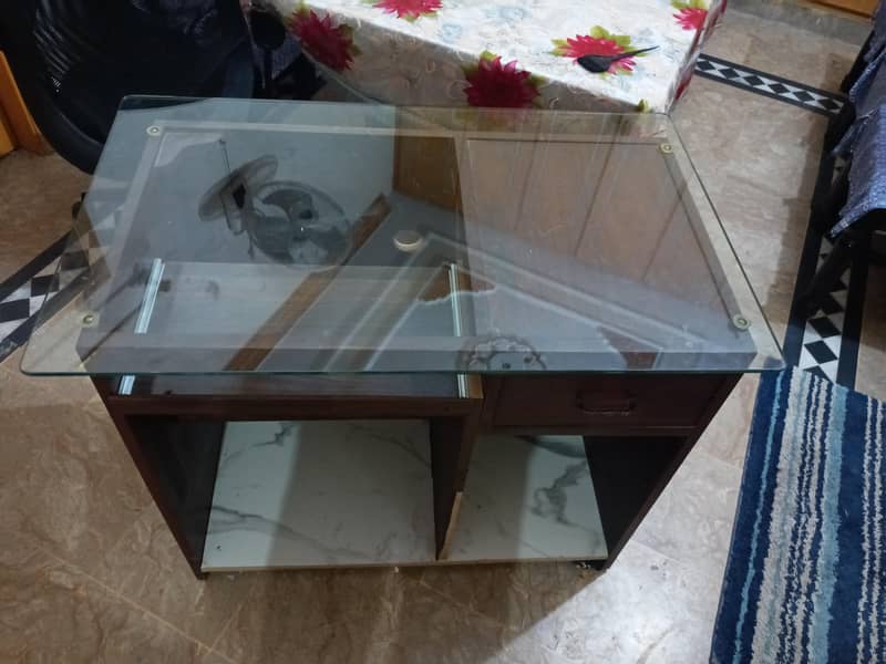 Study and computer Table 4