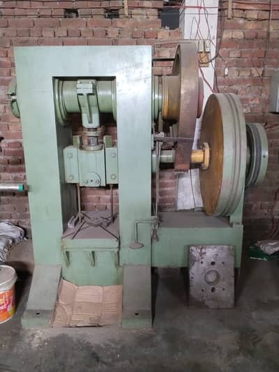 Forging Press ( Capasity 100 Ton )