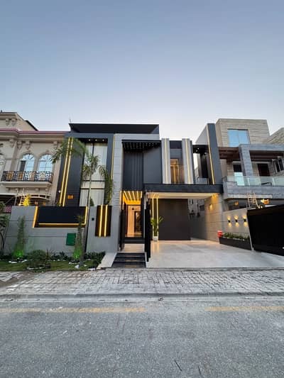 Get An Attractive House In Lahore