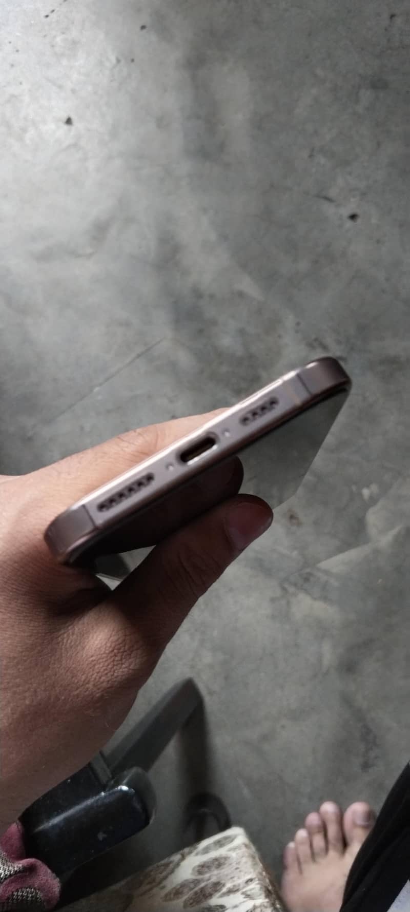 Apple iPhone 16 Pro Max 4